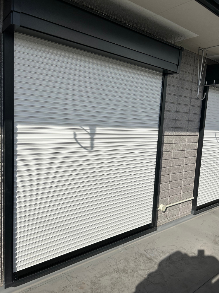 ヘーベルハウスシャッター施工後写真